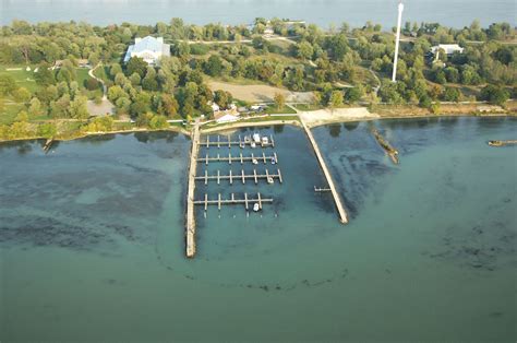 Bob-Lo Island Marina in Amherstburg, ON, Canada - Marina Reviews ...