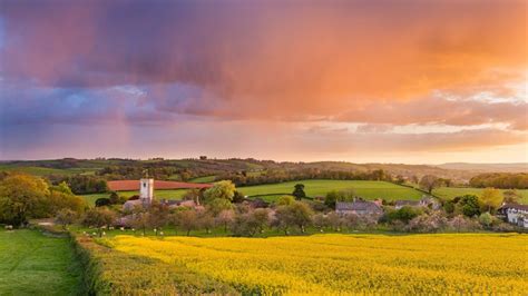 Berry Pomeroy village, South Hams district of Devon, England, UK | Windows 10 Spotlight Images