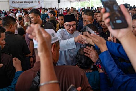 Anwar Ibrahim: 1OO Days In Office – To Realise An Era For Change ...