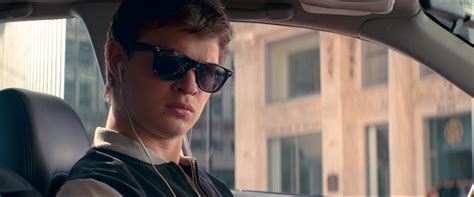 Les lunettes de soleil Eye Love portées par Ansel Elgort (Baby) dans Baby Driver - Cinerama