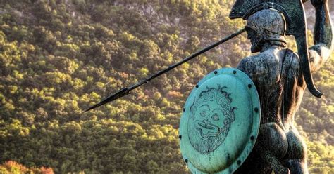 Statue of the Spartan King Leonidas at Thermopylae (Hot Gates),Greece | Persian warrior, Ancient ...