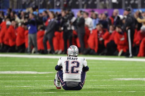 10 photos of Tom Brady looking sad at the Super Bowl - SBNation.com