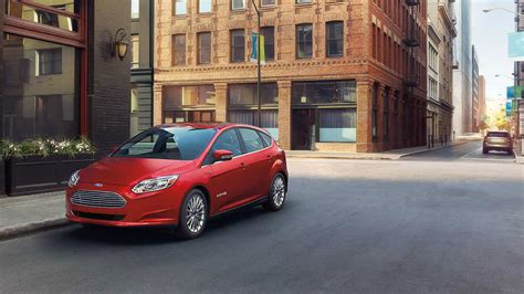 2017 Ford Focus Electric Range Confirmed at 115 Miles Thanks to 33.5 ...