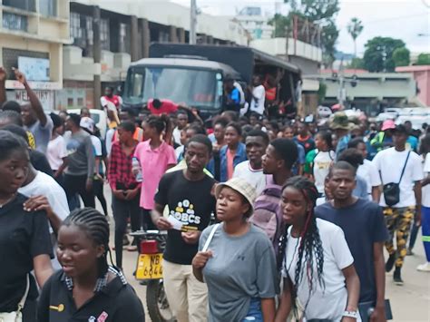 MUBAS Students Fundraise for Needy Counterparts - The Malawi Guardian