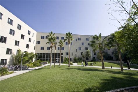 Biola University - Great College Deals