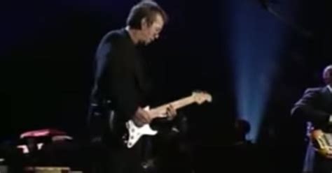 Eric Clapton Performs Layla Live At Madison Square Garden From A 1999 Concert - Inner Strength Zone