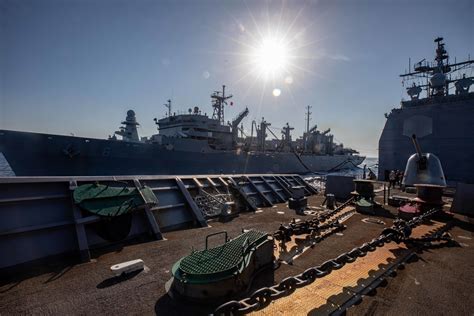 DVIDS - Images - USS San Jacinto conducts replenishment at sea [Image ...