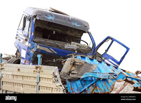 Fatal traffic accident with truck and trailer Stock Photo - Alamy