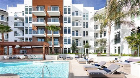 5 new Hollywood apartments that exude glitz and glamour - Livabl