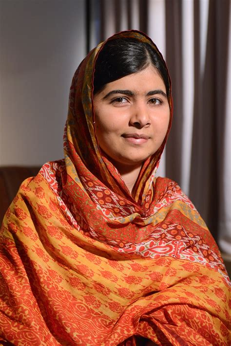 Malala Yousafzai, Premio Nobel de la Paz se casó con Asser Malik | Vogue