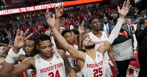 Get to know this UH basketball team as March Madness begins