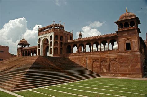 8 Indian Cities Every Architectural Enthusiast Must Visit! - The Ghumakkads