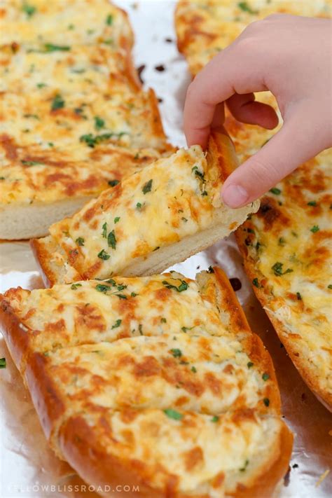 Cheesy Garlic Bread | The Best Homemade Garlic Bread