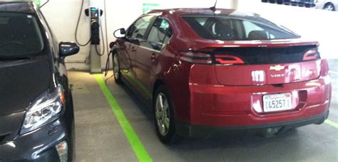 2013_Chevrolet_Volt_Charging-1024x764 - The Ignition Blog