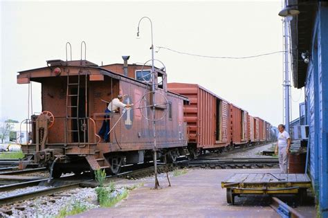 The Caboose (Trains): Definition, Photos, Types, History