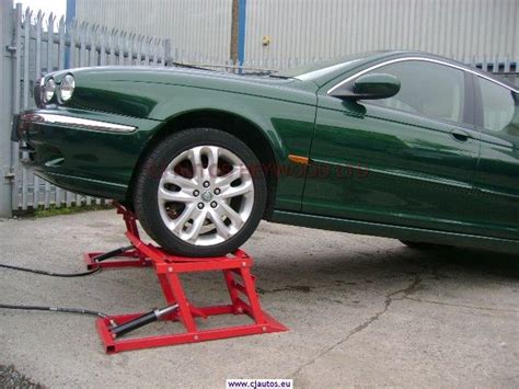 Hydraulic Car Ramps | Garage equipment for the Classic Car Enthusiast | Car ramps, Hydraulic car ...