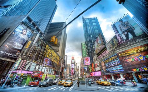 Times Square New York: The Most Famous Entertainment Centers in The World - Traveldigg.com