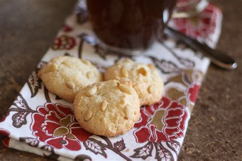 Barefeet In The Kitchen: Italian Pine Nut Cookies (Pignoli or Pinon ...