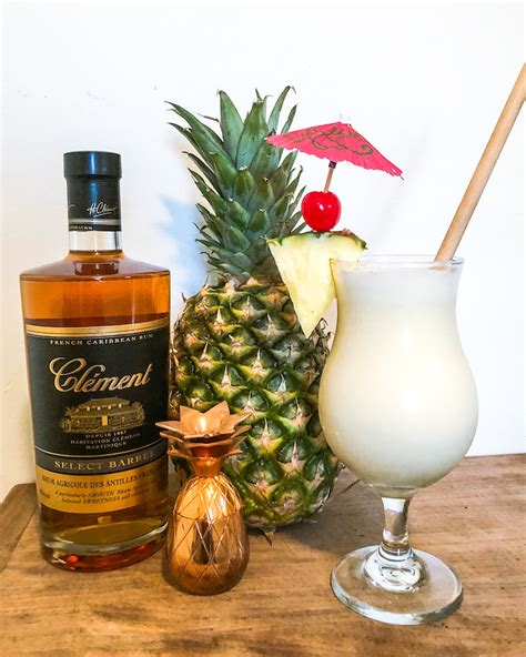 Piña Colada Recipe | Cocktails to Drink in Puerto Rico - Le Wild Explorer