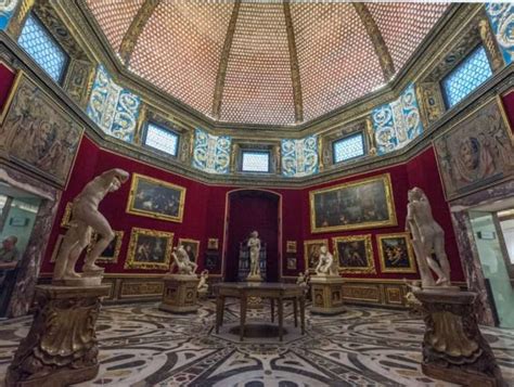 Visiting the Uffizi gallery in Florence | Most famous artworks | Skip ...