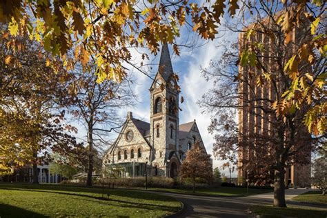 Past, Present, and Future - Tours of Campus : UMass Amherst