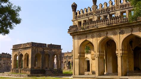 Qutub Shahi Tombs in Hyderabad, Telangana | Expedia