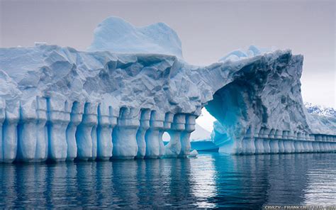 Iceberg Wallpapers - WallpaperSafari