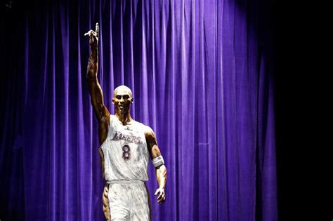 LeBron James, Lakers frustrated by Nuggets on Kobe Bryant statue ...