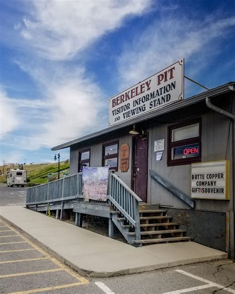 Berkeley Pit Viewing Stand in the city Butte