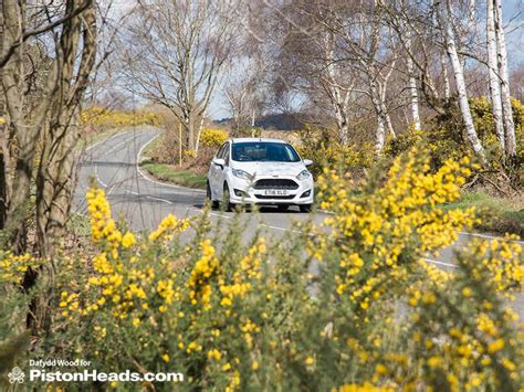 Suzuki Swift Sport vs. Ford Fiesta Ecoboost - PistonHeads UK