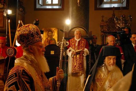 southern orders: THE SPLENDOR OF EASTERN ORTHODOX DIVINE LITURGY AND VESTMENTS, COMPARED TO ...