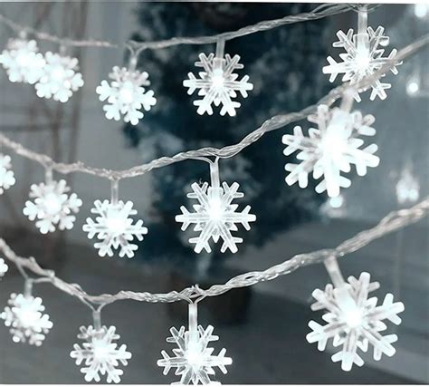 The Best Snowflake Christmas Lights - Our Top Picks - Christmas Road