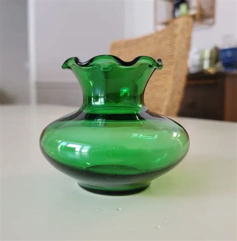 VINTAGE ANCHOR HOCKING Forest Green Glass Crimped Ruffle Rim Bud Vase Home Decor $12.00 - PicClick