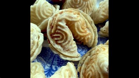 Home Made FORTUNE COOKIES - DASH Mini Pizzelle Maker [Recipe ...