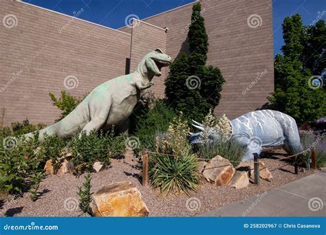 Utah Field House of Natural History State Park Museum. Dinosaur Museum ...