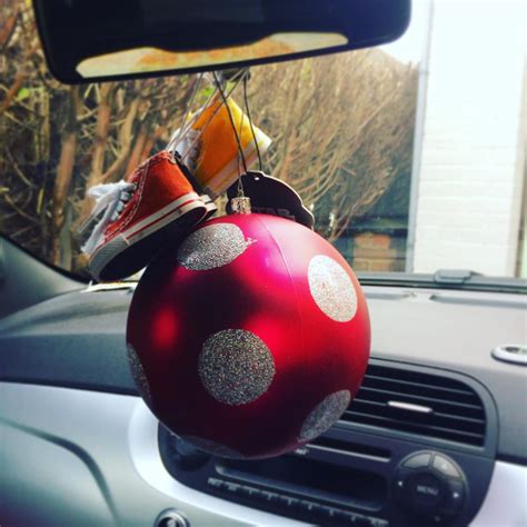 Holidays On The Road: The Best Christmas Car Decorations