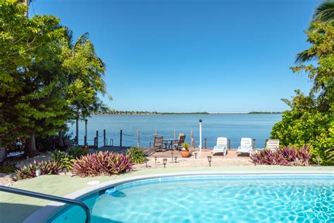 Embrace the Magic of Fall in a Vacation Rental Home in the Keys