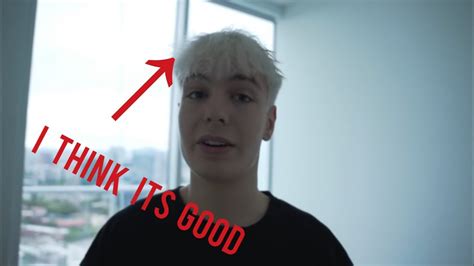 Clix dyed his hair platinum white - YouTube