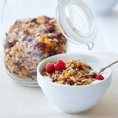 Crunchy granola recipe to welcome maple syrup season - Chatelaine.com ...