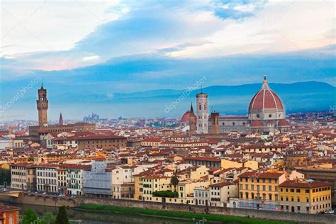 Old town of Florence, Italy — Stock Photo © Neirfys #116157732