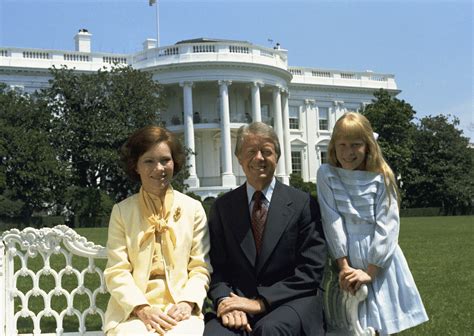 File:Rosalynn, Jimmy, and Amy Carter.gif - Wikipedia