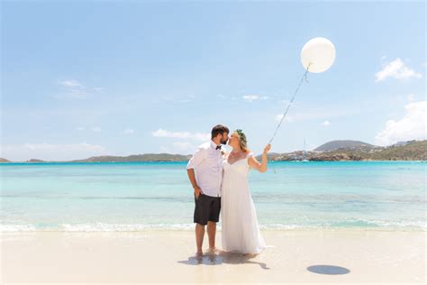 A Lindquist Beach Wedding with Jaw-Dropping Details - Irie Matrimony