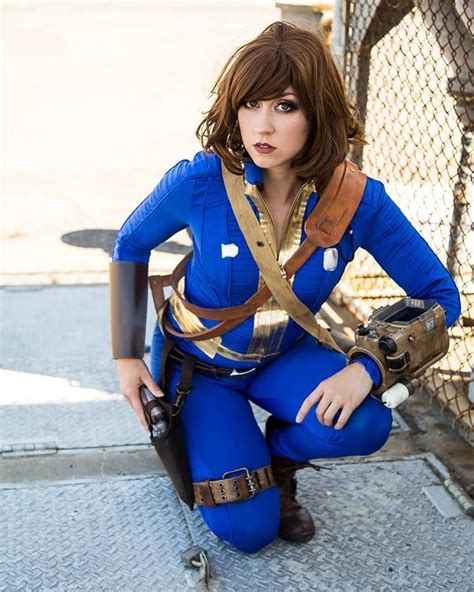 November Cosplay - Fallout Sole Survivor - Cosplay - Fallout Red Dead ...