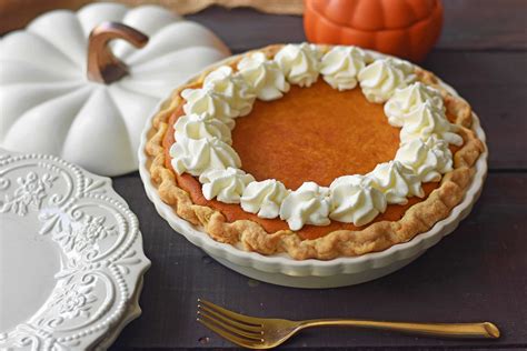 The Best Pumpkin Pie Recipe – Modern Honey