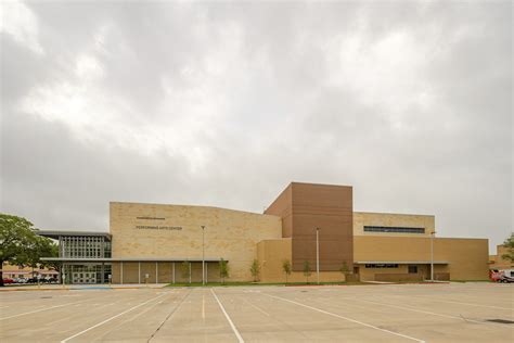 Alvin High School Performing Arts Center - Stewart Builders