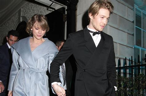 Taylor Swift & Joe Alwyn At BAFTAs Afterparty: See The Photo | Billboard – Billboard