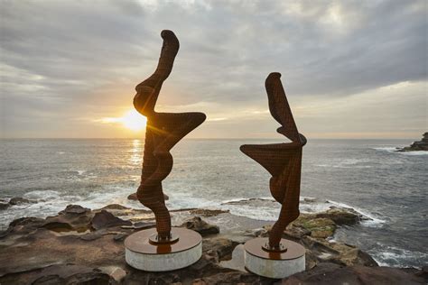 Discover the Mesmerizing Artistry of Sculpture by Sea!