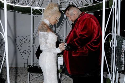 See Inside Jelly Roll And Bunnie Xo's Fairytale Vow Renewal Ceremony - Country Now