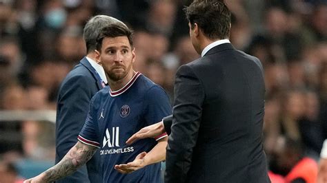 Lionel Messi: PSG forward suffers injury to left knee | Football News ...