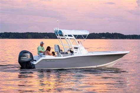 Research 2018 - Tidewater Boats - 210 SUV on iboats.com